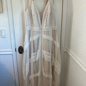 Plus lace maxi dress open back